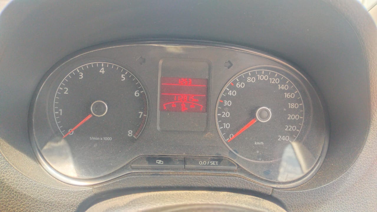 Volkswagen Polo(2012-2014) Highline 1.2l P
